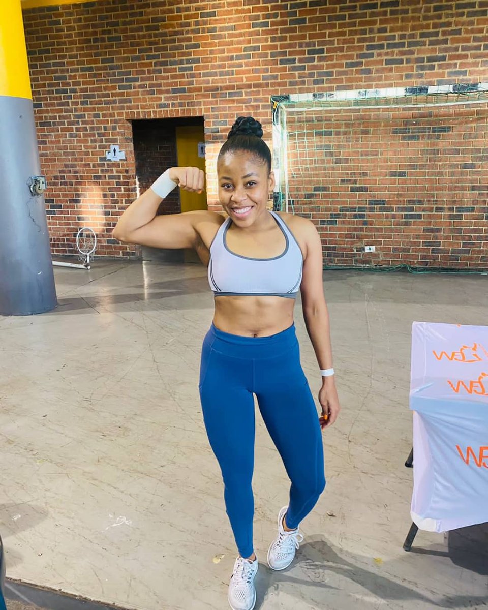 Kim288tray's tweet photo. Am me 😍
#fitnessjourney2021 #grouptraining #letskim #sidekicksignature #stepbox https://t.co/xI0vO2Z5LD