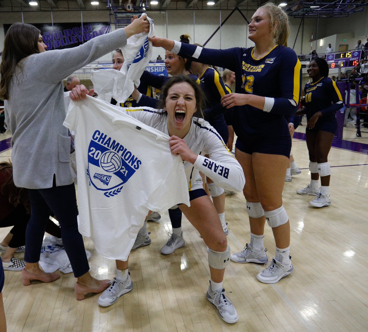 UNC_BearsVB's tweet photo. Last night wasn't a dream 

#GetUpGreeley 🐻🏐 https://t.co/zqFy1rKx9p
