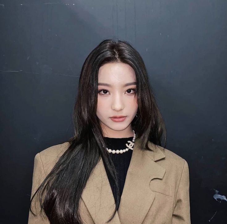 ────────  ♯ ❐❜

❝ C h a n i : f e m  A U :