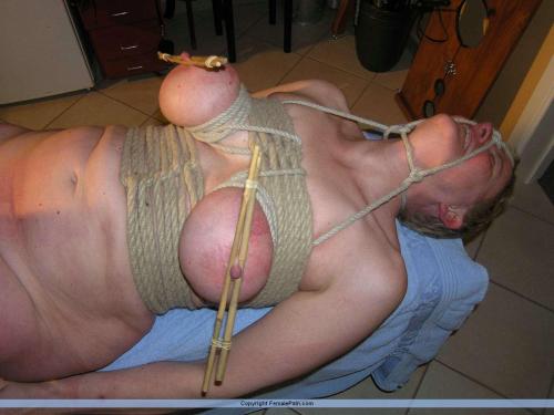 Vintage grannies mounth torture
