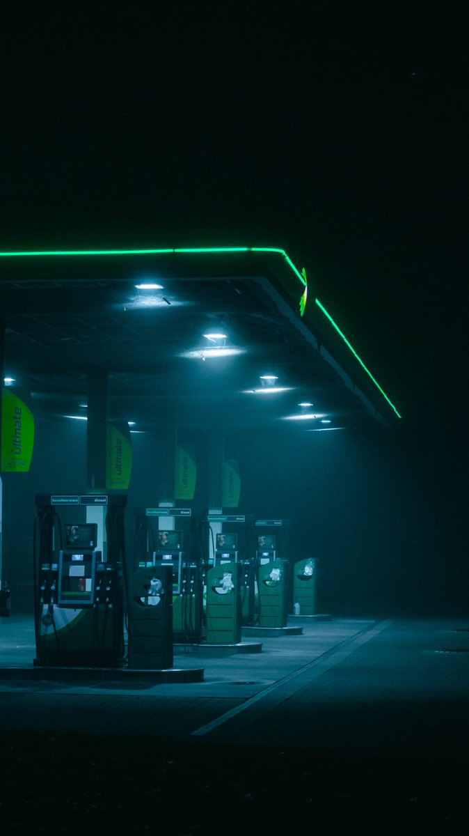 iamozgurdk's tweet photo. I was about to go to bed when I saw it was mad foggy outside. I had to take this opportunity and shoot. Here is a set from one hour tour around my neighborhood that night.
Gas stations, foggy night. Warsaw.
@ThatsMadLive @RawExports @StreetEvolution @TheUrbanPG #streetphotography https://t.co/clMu5HwK8Y