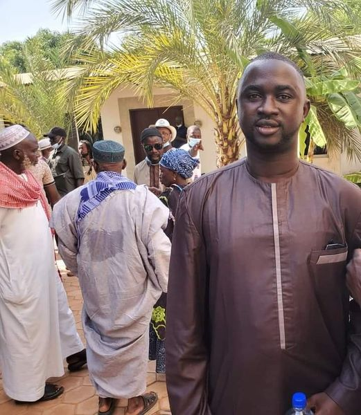 isatou_ja's tweet photo. GDC Propaganda secretary Abdoulie Cham has just cross carpet  to #NPP after meeting H.E President @BarrowPresident  in Mansa konko....
#BarrowPresident2021 https://t.co/PySggBHXMQ