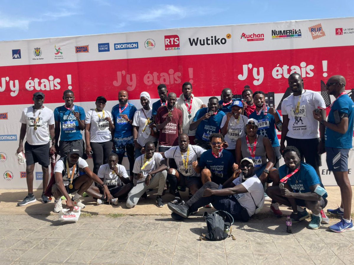 wadeabou's tweet photo. Bravo à la Team #Pobarchallenge vous avez grave assuré, la famille @PobarChallenge est fantastique rendez-vous au phare next week
félicitations aux organisateurs du #MarathonEiffageDakar2021 ce fut une belle matinée https://t.co/VqC2k7JiwC