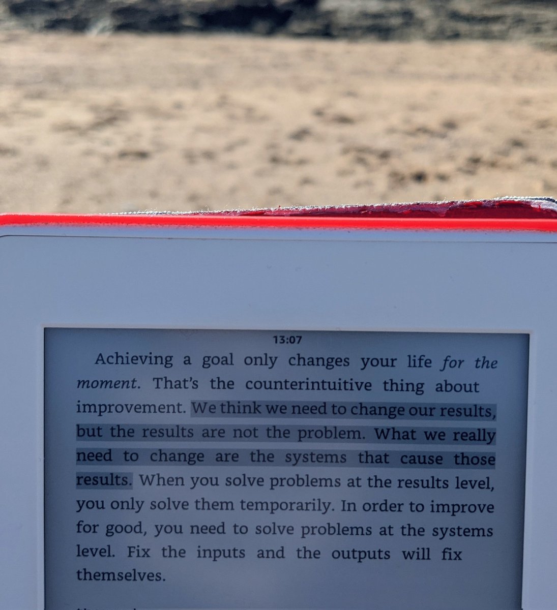 Luis G. Valle tweet media