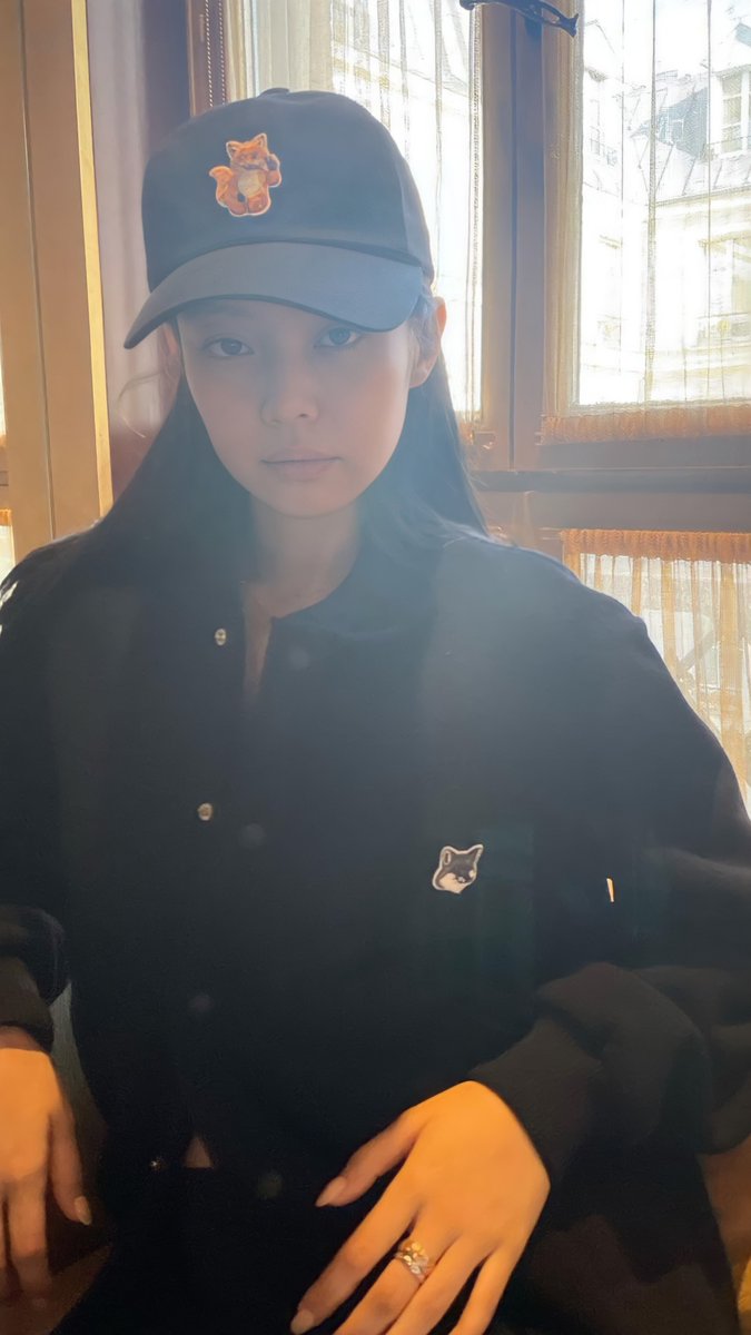 BPINKSWALLPAPER's tweet photo. 211018 JENNIE IG Post HD wallpapers extended version

DM for requests 1/2

#BLACKPINK #JENNIE @BLACKPINK https://t.co/j8yzySsT1q