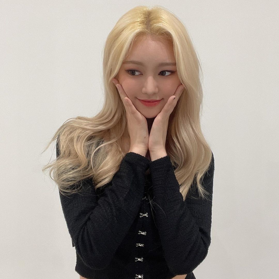 Jane Stuff🍓 | YUMMY YUMMY LOVE🛼 tweet media