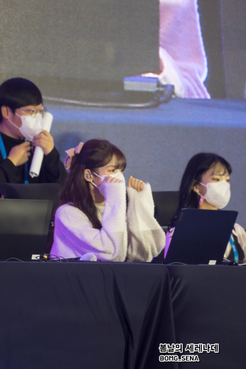 Spring_of_Sena's tweet photo. 211121 지스타 5
#OHMYGIRL #오마이걸 #효정 #HYOJUNG #미미 #MIMI #유아 #YOOA #승희 #SEUNGHEE #비니 #BINNIE #지호 #JIHO #아린 #ARIN 

https://t.co/9ARRcLuM4l https://t.co/Dvq3Y94XC5
