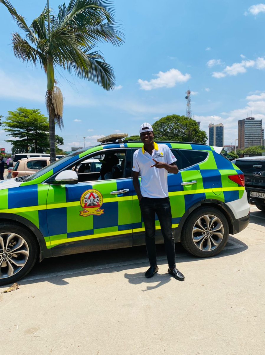 ChabzModern's tweet photo. #roadsafetycampaign#

Act with low speed https://t.co/MtSvxE1I8b