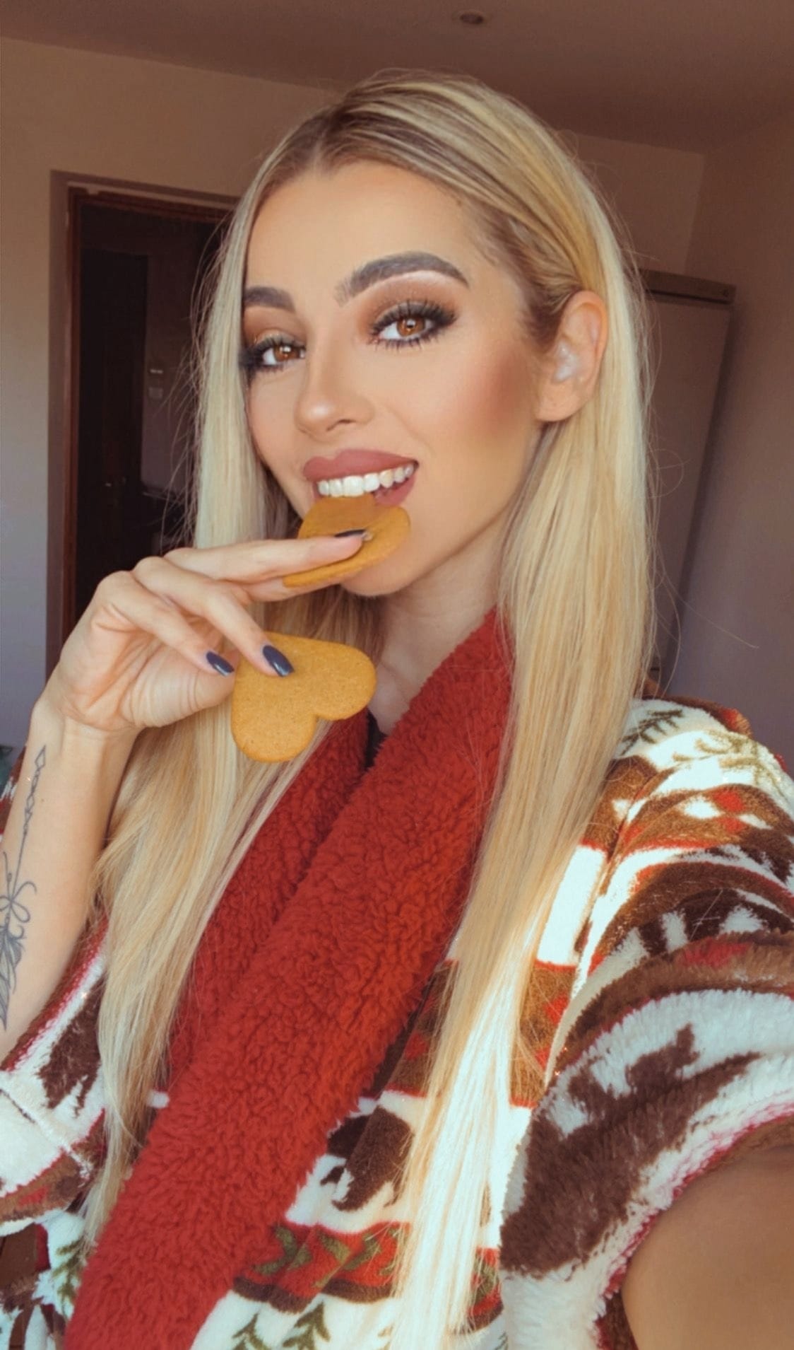 We go together like gingerbread cookies and frosting.🤤🤤 #NationalGingerbreadCookieDay Online at: https://t.co/WporgL2Sp5 @EvaAgencyLive @flirt4free @f4feuropegirls @F4FTraining https://t.co/0UfLp7R08R