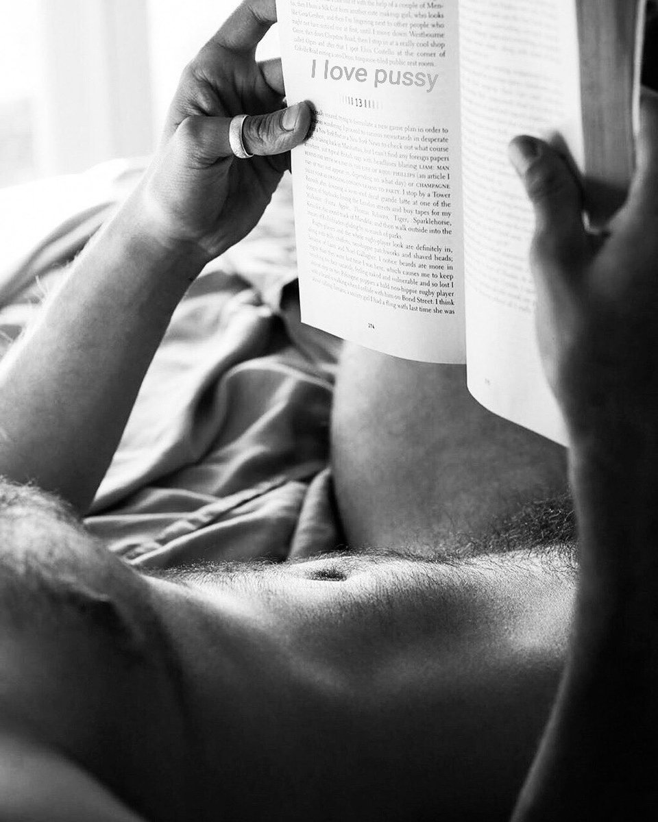 Boldie6113's tweet photo. Reading is so sexy! Isn't it? https://t.co/suVXDzssq2