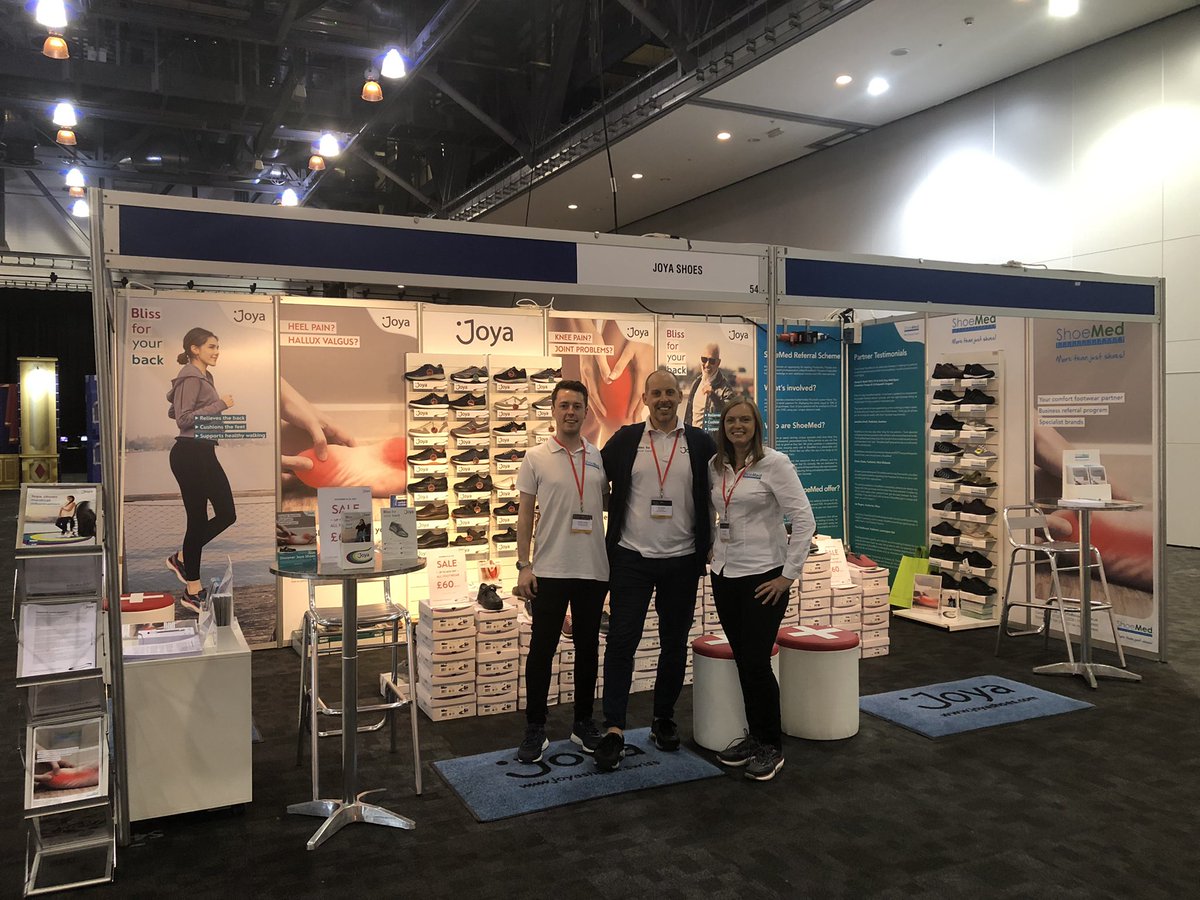 ShoeMed's tweet photo. @RoyColPod great to be back ! @JoyaShoesUK @ShoeMedUK https://t.co/oMll3sWSSt