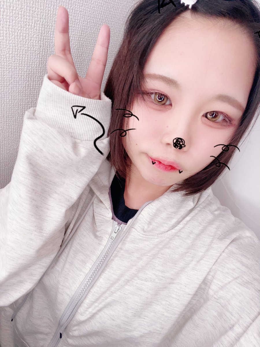 mofrukagawa's tweet photo. ♦11月21日💓

✴出勤メンバー❇
18:00-21:30 うた@uta_mofru
19:30-24:00 いよかん。@iyoookan_mofru
21:30-26:00 まんごー@mango_mofru
24:00-29:00 あんじゅ@anju_mofru
25:00-29:00 もね@mone_mofru

🍸18:00-29:00の営業です✨御来店お待ちしております❤🌟 https://t.co/X6MeYgZYFY