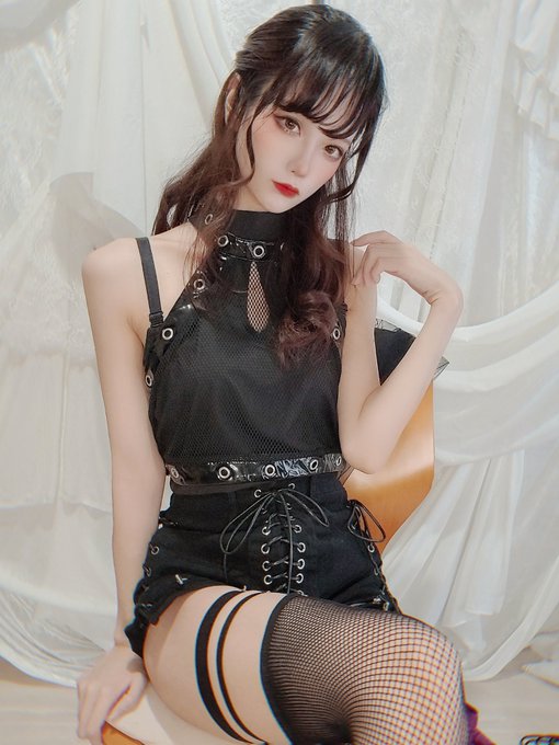 コスプレイヤーしろさきのTwitter画像31