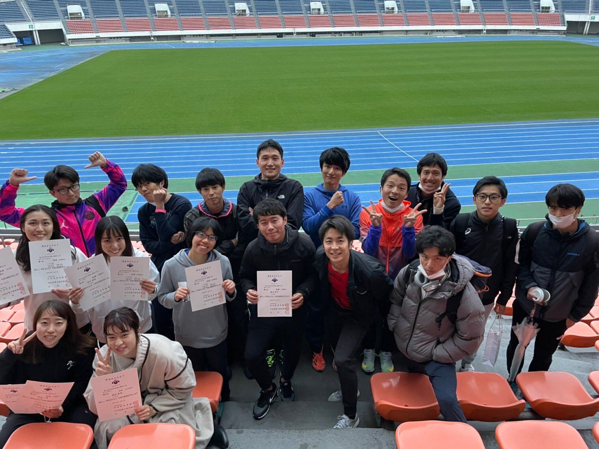 i_link01's tweet photo. 今日は今年ラストレース、渋谷区民大会でした！

女子100m🥈
女子400m🥈
男子400m🥉
女子走幅跳🥈
で入賞、
そして女子4×100mは見事優勝を果たしました🥇

昨年に引き続き、多くの選手が入賞し、楽しい試合となりました。お疲れ様でした！！　#今日のiｰLink https://t.co/NsyUUgObqa