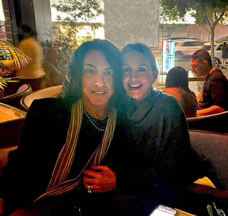 PaulStanleyLive's tweet photo. GLOWING on our 16th wedding anniversary! I'm blessed. https://t.co/DN98XZayQi