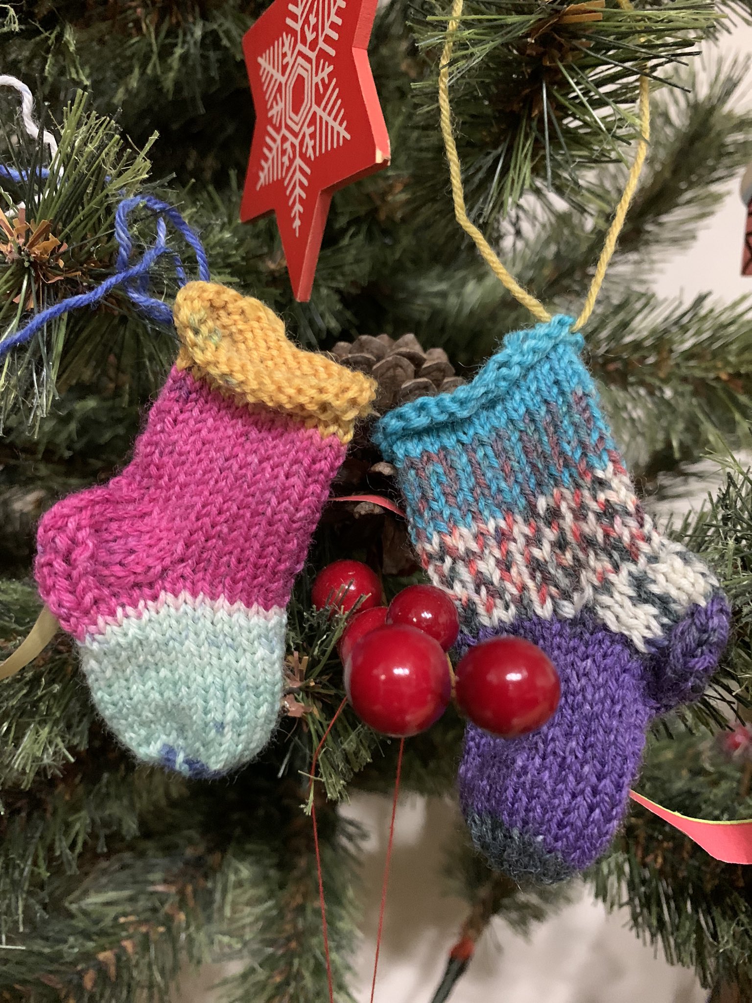 ヒロミ クリスマスオーナメント編んでみた 編み物 オパール毛糸 T Co 6rgeuxnxd8 Twitter
