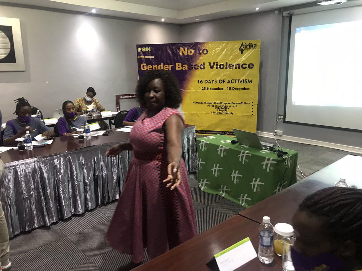 femalestudents's tweet photo. Our Facilitator is renowned Feminist,Musa Sibindi,Executive Director of Sex Rights Centre @GenderZimbabwe @EverniceMunando @unwomenzw @saih @awdf01 https://t.co/fHysOyw4Ox