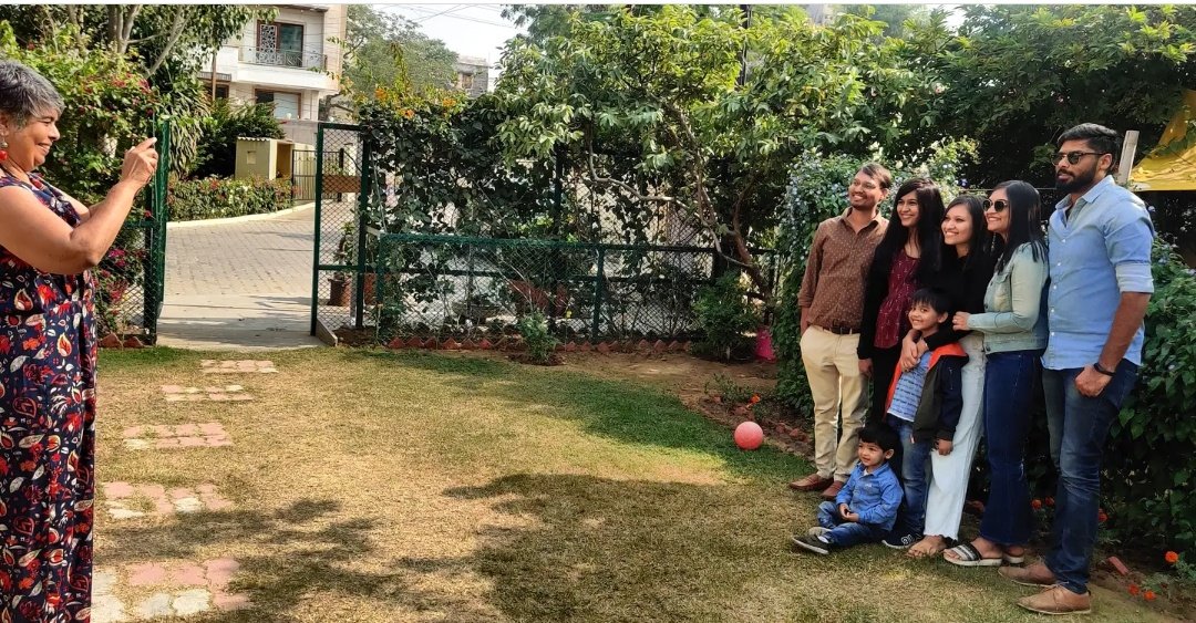 When she's not busy in the kitchen, Nandini does photographys with our customers in our garden at Concoctions 😀😀