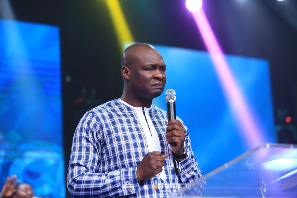 HOTRphc's tweet photo. It was a marvelous time in the presence of God.
We could feel the Holy Ghost in yhe atmosphere.
Miracles happened, destinies were birthed and the name of the Lord is glorified.
#ActivateConference
#InTheDaysOfHisPower
#HOTRPhc https://t.co/3cwJmCNT4D