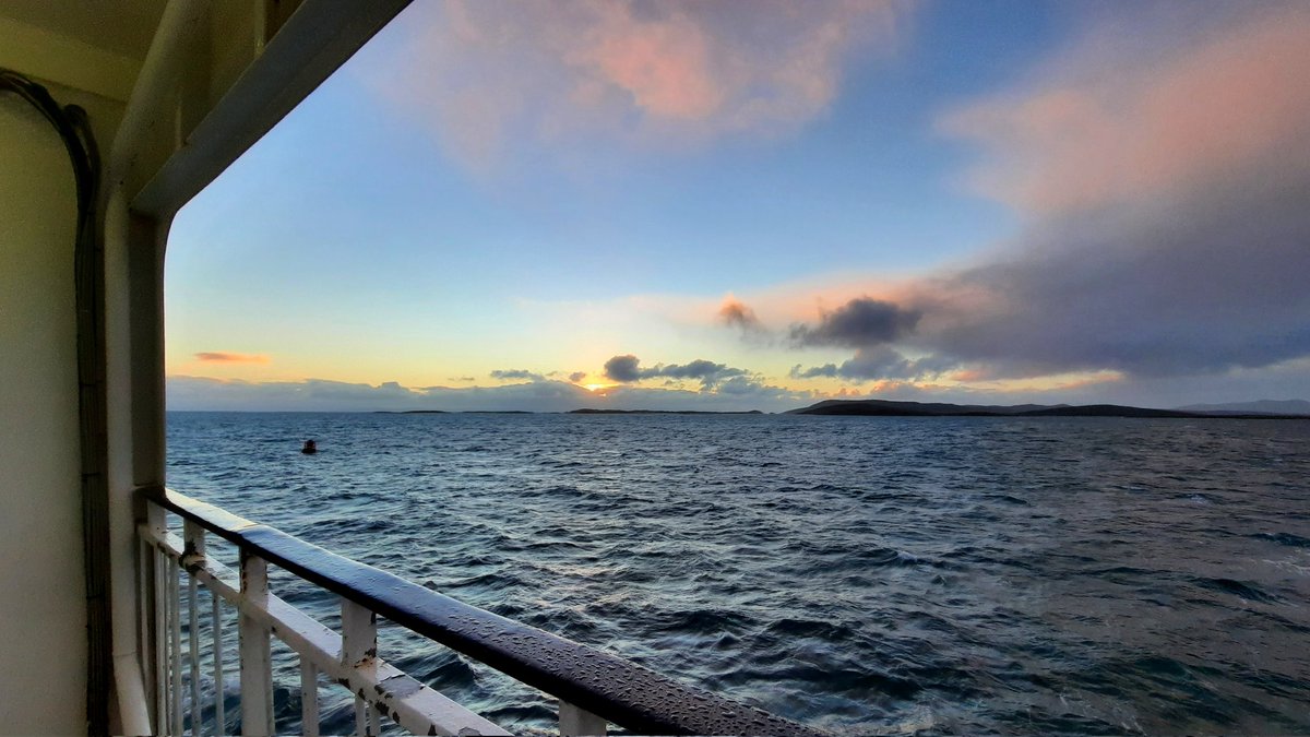 EilidhCarr's tweet photo. Another day, another ferry crossing ๐ข
#SoundofHarris #OuterHebrides https://t.co/PjVHo5swKG
