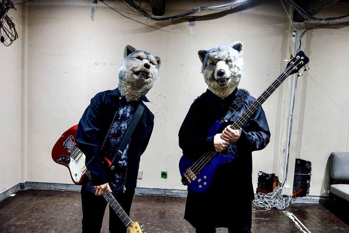 GiGS_Official's tweet photo. 【🐺GiGS1月号/11月27日発売🐺】
MAN WITH A MISSION
Jean-Ken Johnny & Kamikaze Boy
表紙公開直後からの大反響
誠にアリガトーゴザイマース‼️
本日から27日の発売日まで、毎日特集の内容を少しずつ紹介していきますのでお見逃しなく🔥
(続く)
#MWAMGiGS01
#BCW1_MWAM
https://t.co/tg4gyNXt3E https://t.co/PEFPKbRb9B