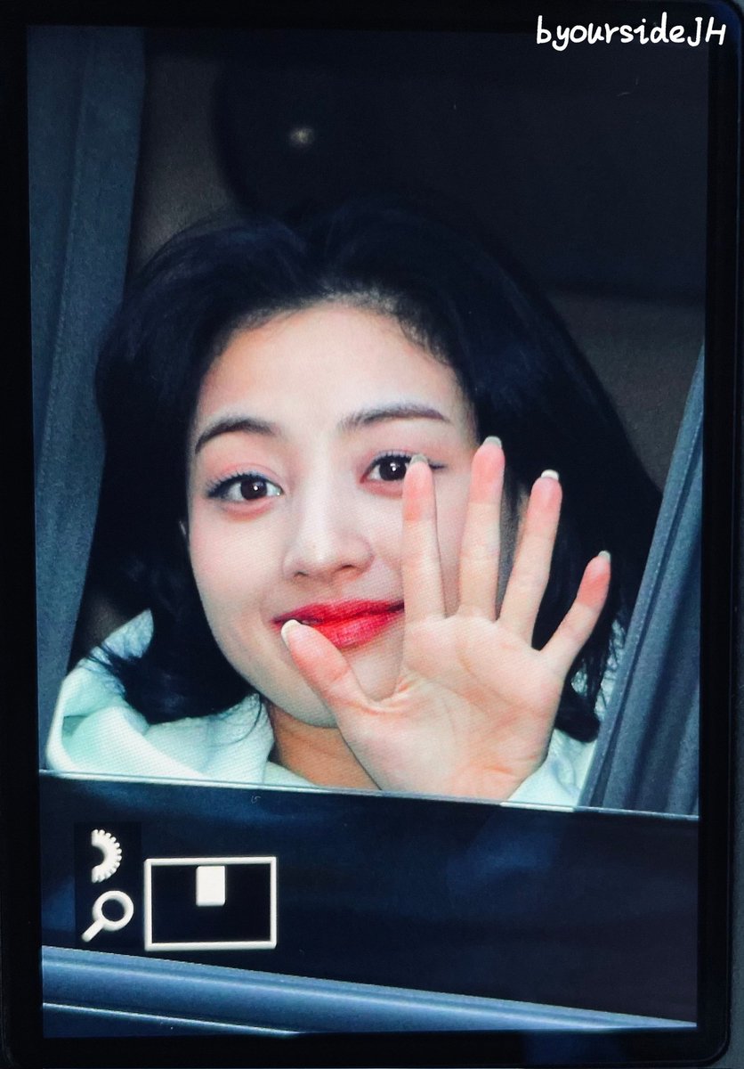 ByoursideJh's tweet photo. 211121 #지효 
@JYPETWICE 
#TWICE #트와이스 #トゥワイス  #지효 #JIHYO #ジヒョ https://t.co/CGRu8t1ihk