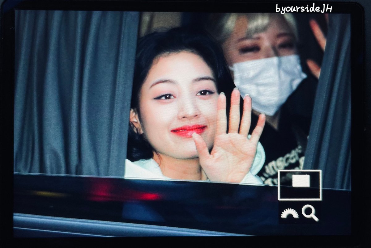 ByoursideJh's tweet photo. 211121 #지효 
@JYPETWICE 
#TWICE #트와이스 #トゥワイス  #지효 #JIHYO #ジヒョ https://t.co/CGRu8t1ihk