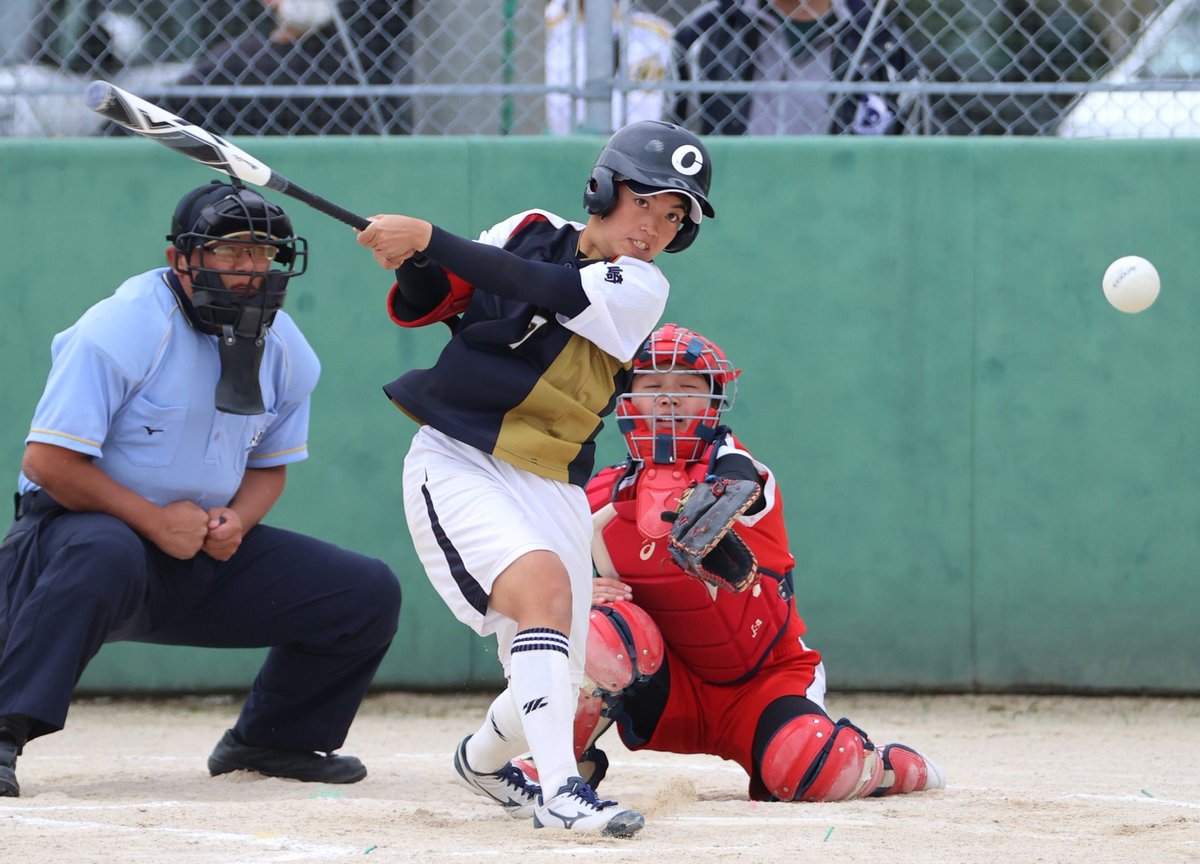 全国高校選抜ソフトボール県予選は女子の向陽の18年ぶり優勝で閉幕。準Vの長崎商は夏のインハイ優勝校で、今季も新人大会で九州を制していました。3位九州文化学園はその長崎商に準決勝9－10で惜敗。長崎のレベルの高さ、混戦模様を再確認しました。冬を越えてからの戦いが楽しみです。