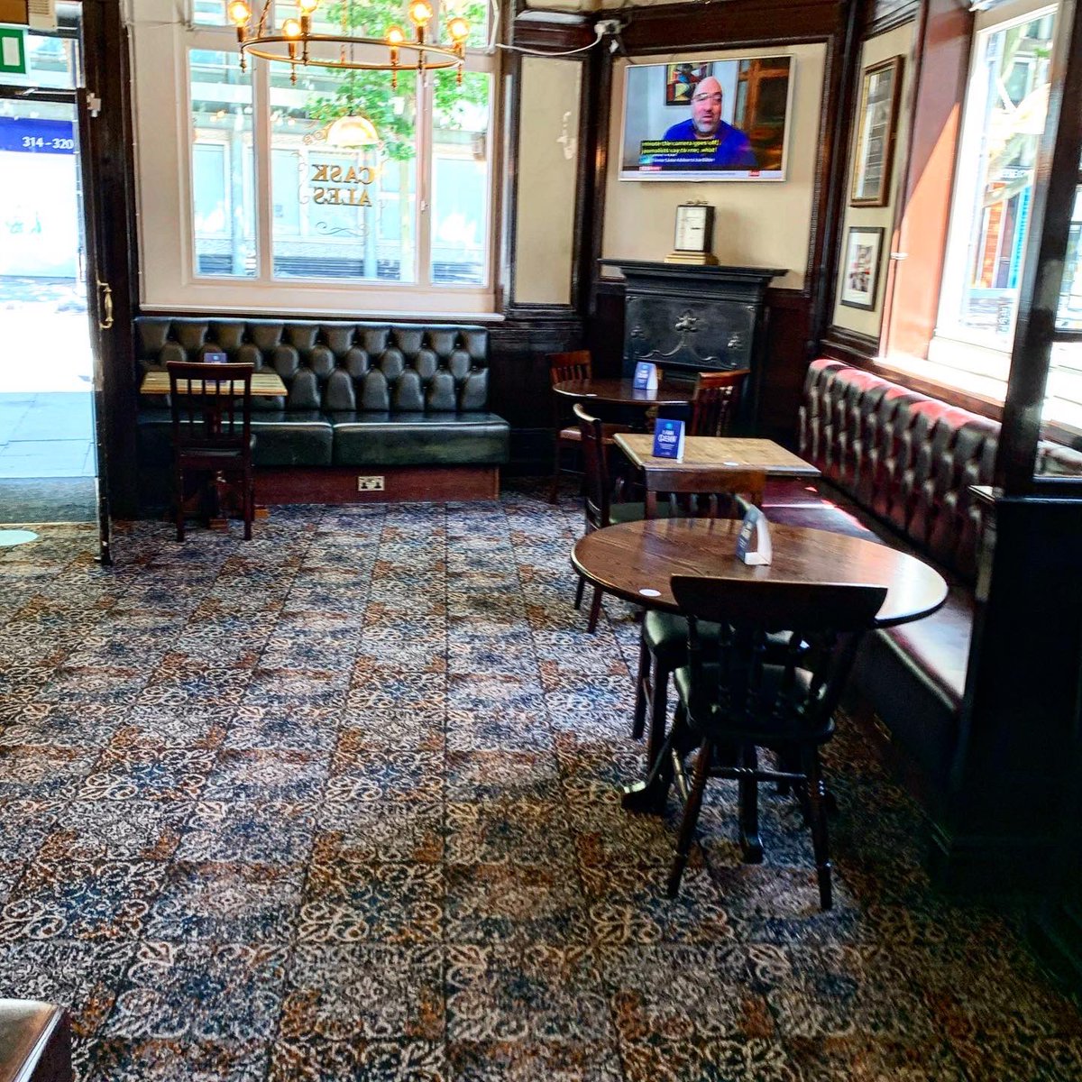 TheLondonPubMap's tweet photo. The Lucas Arms, Kings Cross #pub #London #londonpubs #kingscross New Review 👉 https://t.co/4F2C4UMUNZ https://t.co/kWEKCIv8CI