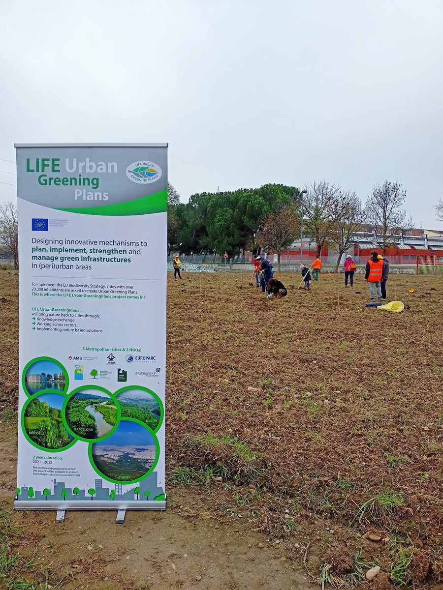 ParcoNordMilano's tweet photo. LIFE #UrbanGreeningPlans project continues in Milan! This week end we’re going to plant over 300 new trees inside the Park! 🌳🌳 Thanks to the support of @EUROPARC #urbanforestation #naturebasesolution #urbanforest #forestation https://t.co/ZnCJqAKPNW