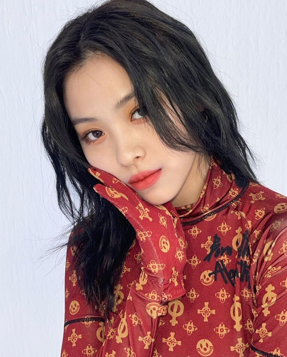 ryuitzae's tweet image. no thoughts, just RYUJIN