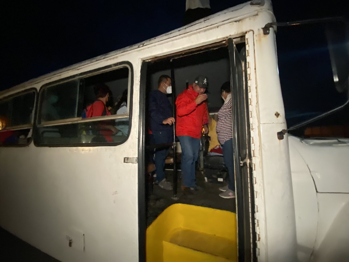 comandosergioh's tweet photo. Así somos los hijos de Bolívar y Chávez llenos de alegría y prestos a la fiesta electoral; Ciudad Bolívar llena de esperanza porque somos un país democrático y soberano 

#Elecciones2021 https://t.co/pwwZ3ThGEG