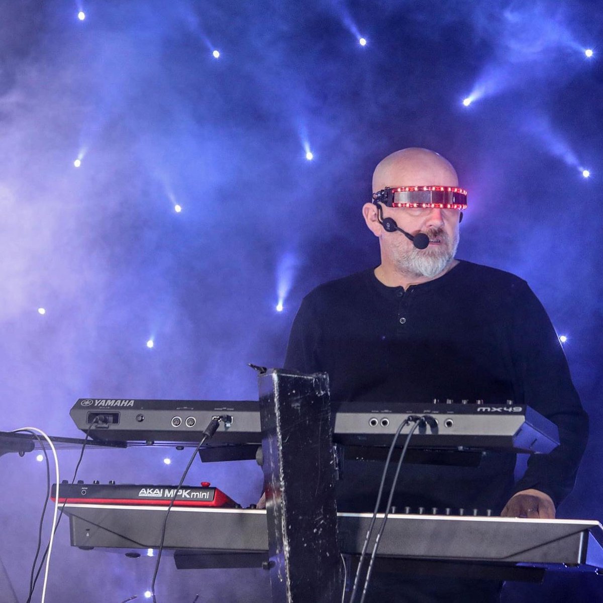 electromantix's tweet photo. Nantwich Christmas Lights Switch on 2021. 🎄🎅🏻🥳 #itsbeginningtolookalotlikechristmas  #EMX #Electromantics #christmas2021 #nantwich #livemusic https://t.co/PG9ul2KMRu