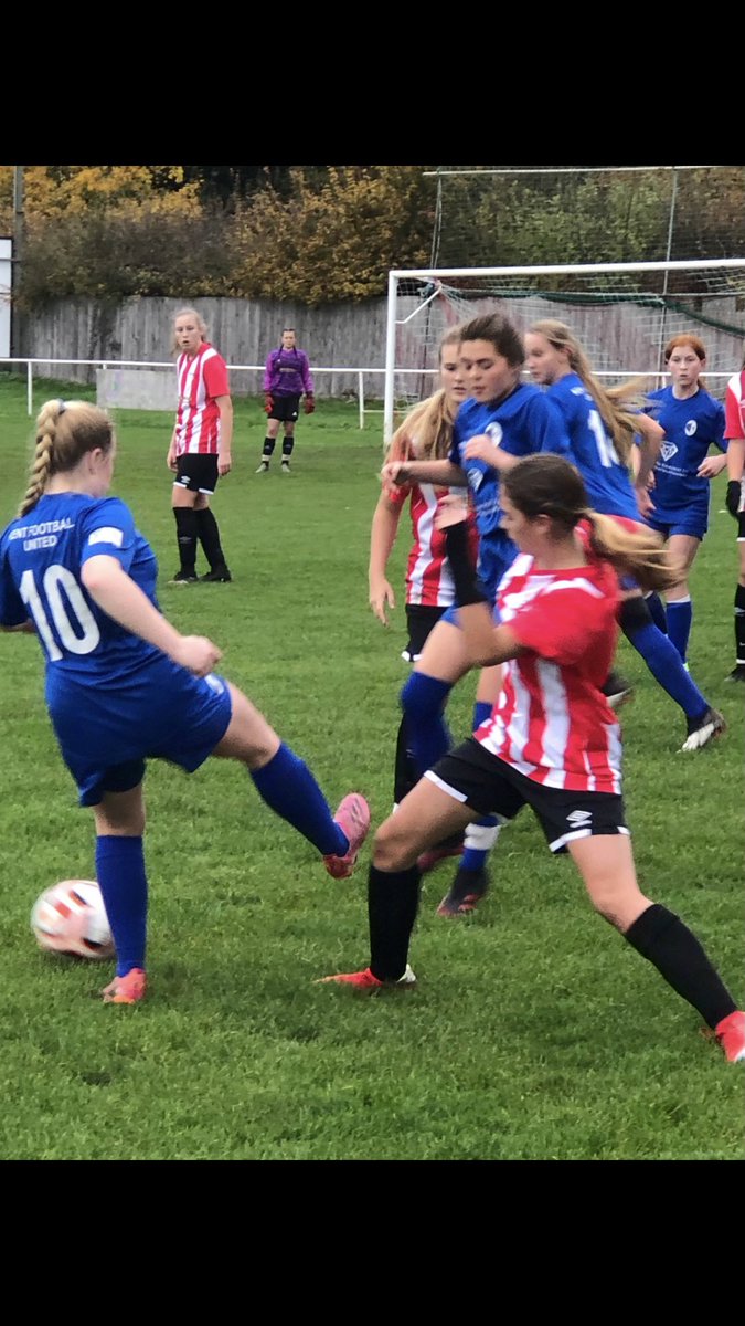 BittonAFC_Girls's tweet photo. Few pictures from the @JPL_WARRIORS match yesterday.
A well deserved win.
Well done girls ๐๐ป๐๐ป๐๐ป
#pointsonthetable #jplwarriors #HerGameToo https://t.co/xxrp1ZIzZk