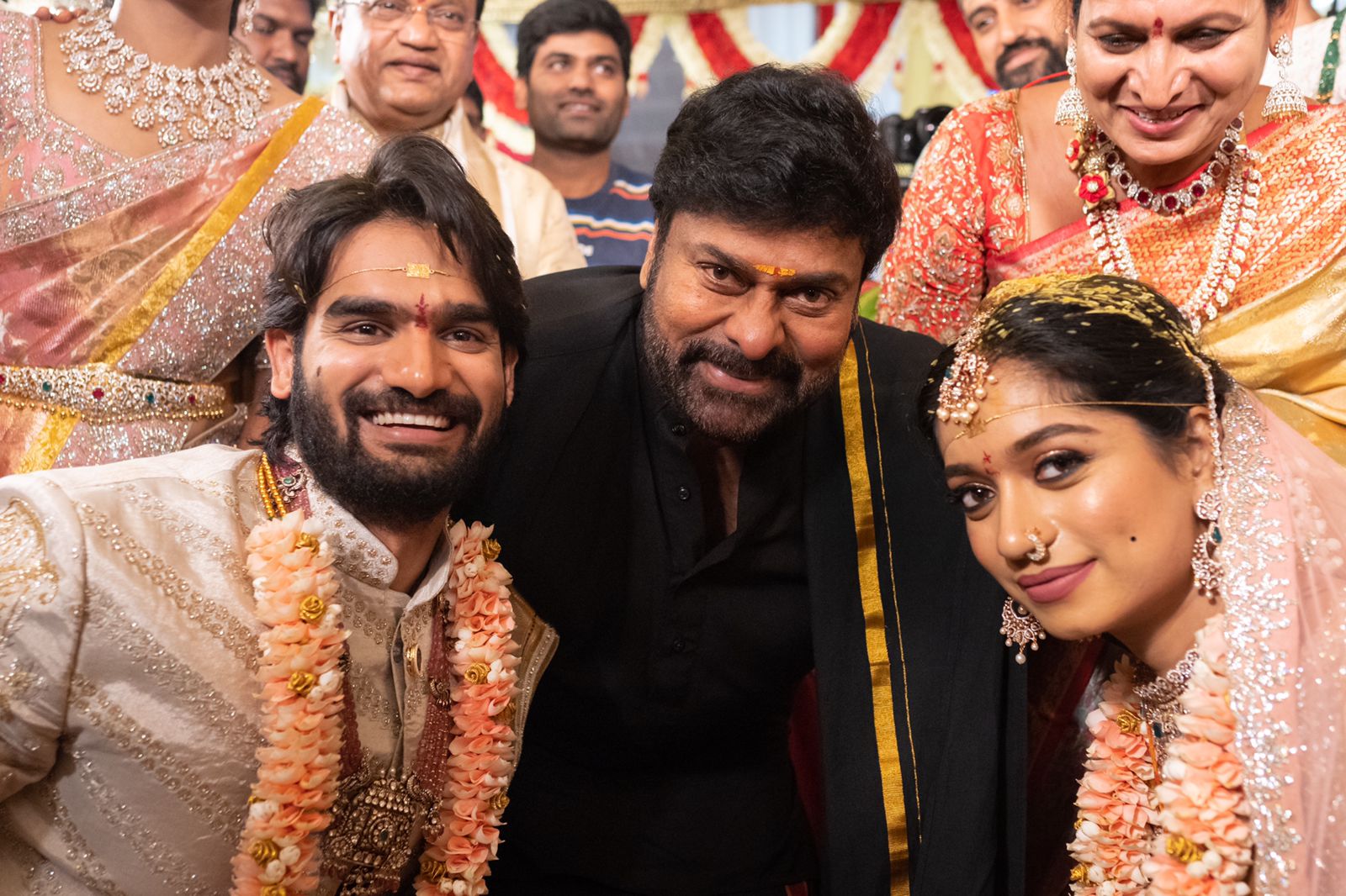 BA Raju&#39;s Team on Twitter: &quot;Hero @ActorKartikeya married his love of life Lohitha Reddy Grandly The much awaited wedding ceremony of Happening Actor Hero Kartikeya Gummakonda commenced on 21st November in Hyd