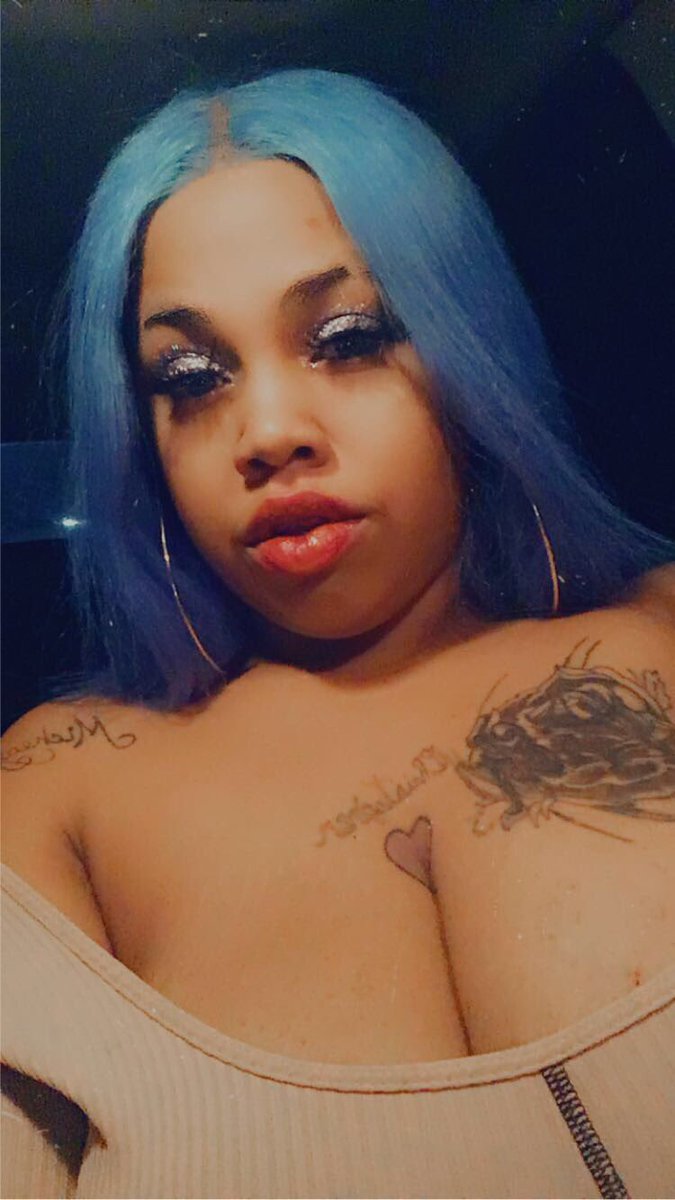 BankzNyla's tweet photo. Damn https://t.co/a1seapsuMu