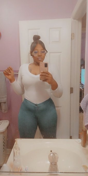 Milfin https://t.co/Se7g2JmWum