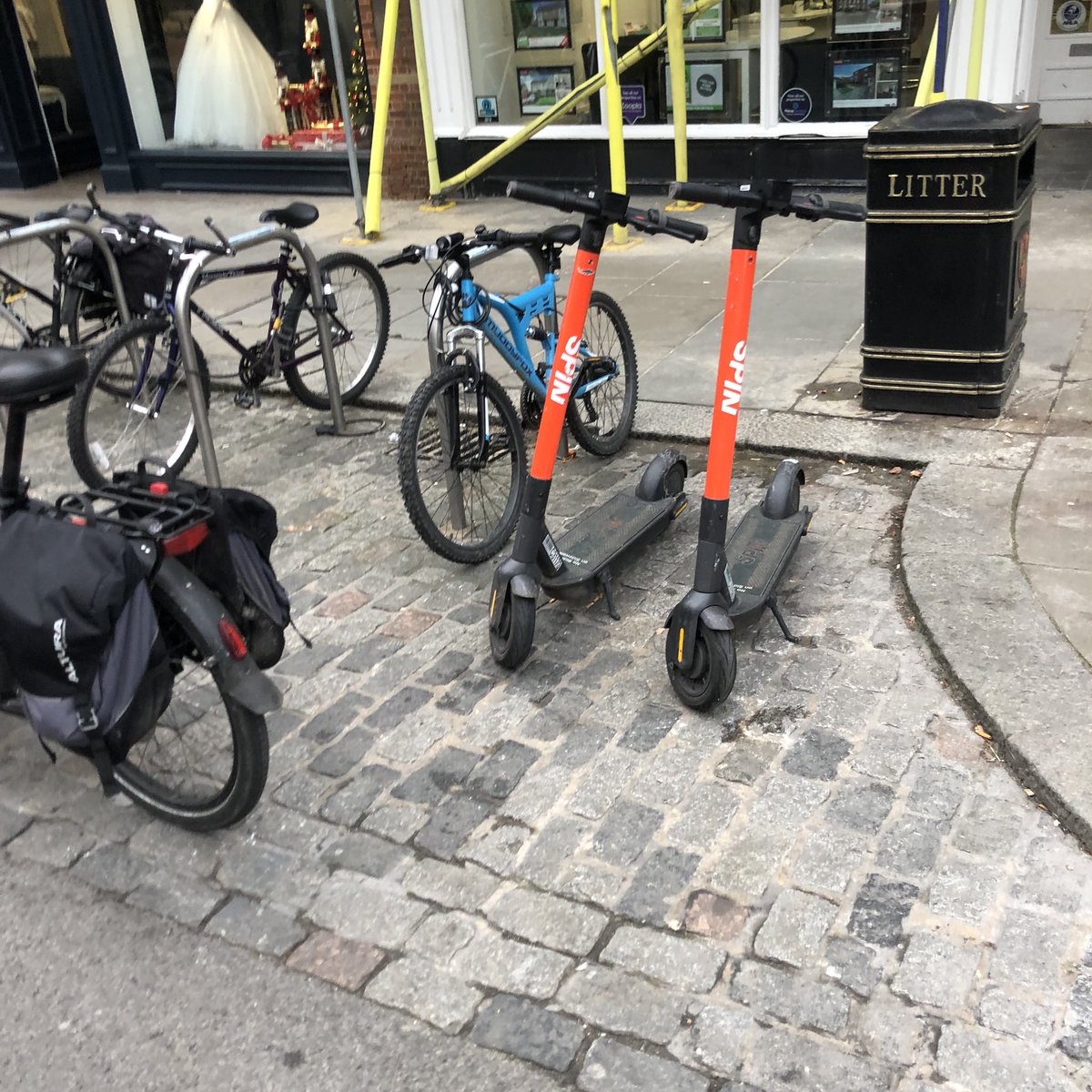 EcargoC's tweet photo. Weare out supporting @RideSpinUK across #Colchester - Spin in one of their #eVans us on the @urbanarrow @boschebikesystems #Cargoline #ecargobike - Know anyone else, any business/organisation across Essex, running eCargo Bikes and eVans to support their core business logistics?? https://t.co/u8xPiiZy73