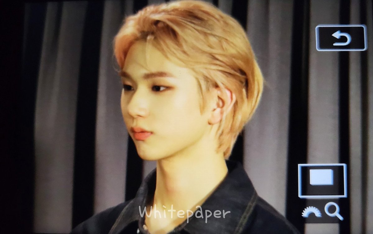 WHITEPAPE_R's tweet photo. 211121 에버라인

절세미남

#EPEX #이펙스 #BAEKSEUNG #백승 #백지야 https://t.co/VP3YyA2Luz