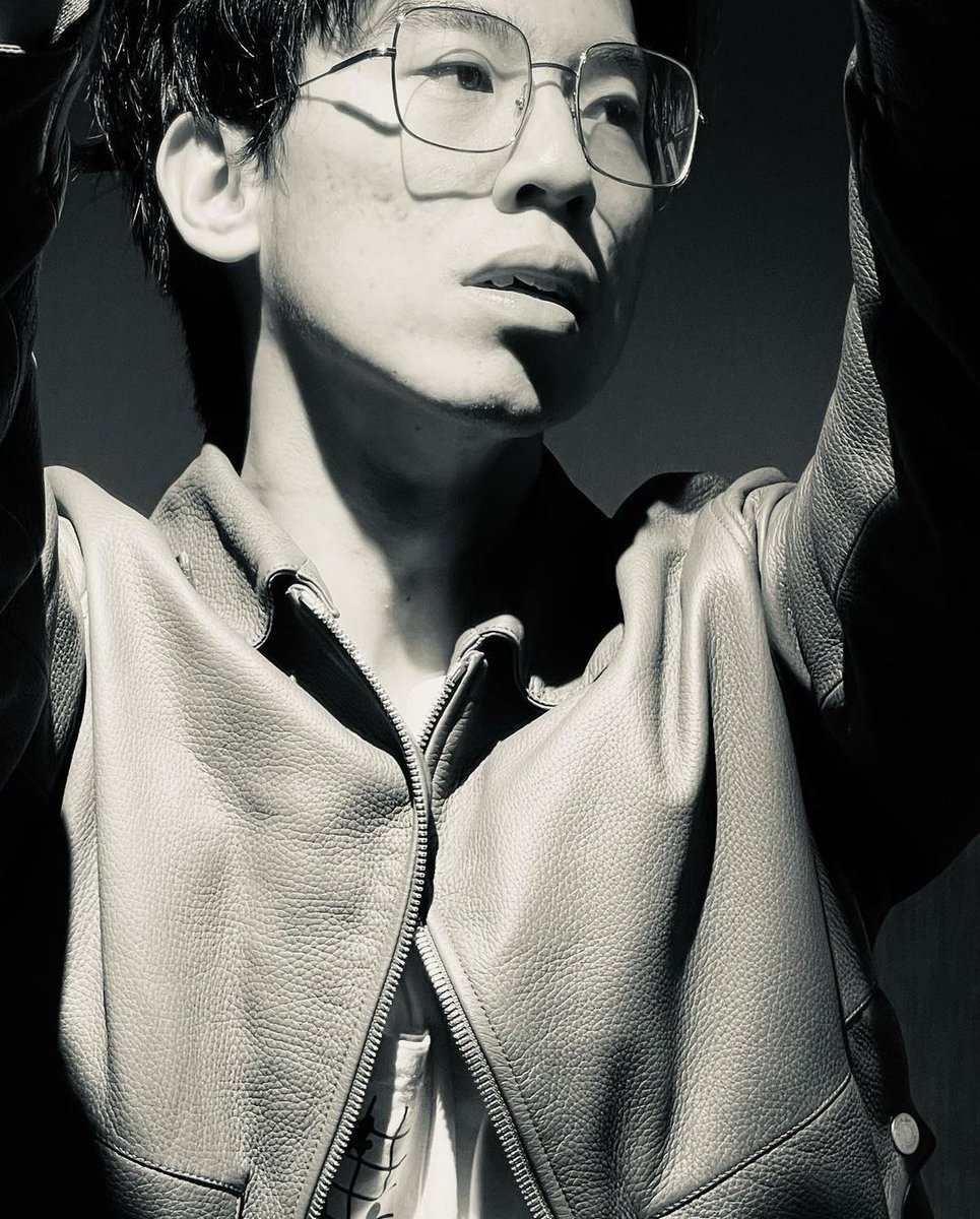 twosetzoo's tweet photo. THIS EDDY CHEN https://t.co/xhtF9f9OIo