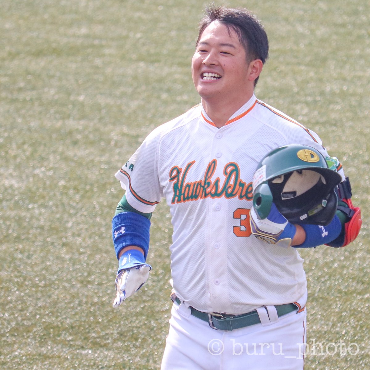 buru_photo's tweet photo. 本日の三都選抜対抗戦⚾️

大阪選抜のプレー画像集📸（1試合目）

①投手、野手編
https://t.co/9wsttbyogQ
②野手編
https://t.co/Wc24K4UYUU
③野手編
https://t.co/BsHkDBJGc8
④野手編
https://t.co/aa1BLMkzv8 https://t.co/QrRJGsckc8