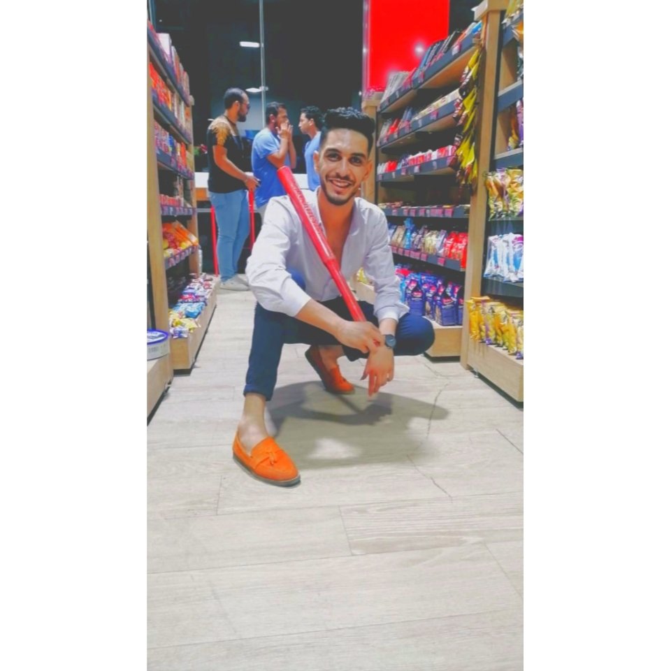 zezonabel2's tweet photo. لا تتردد أبدا في إخباري بأنك تحبني .. ربما أنا لست بخير وحديثك ينقذني وأنت لا تدري. https://t.co/m6Jn58Meyz