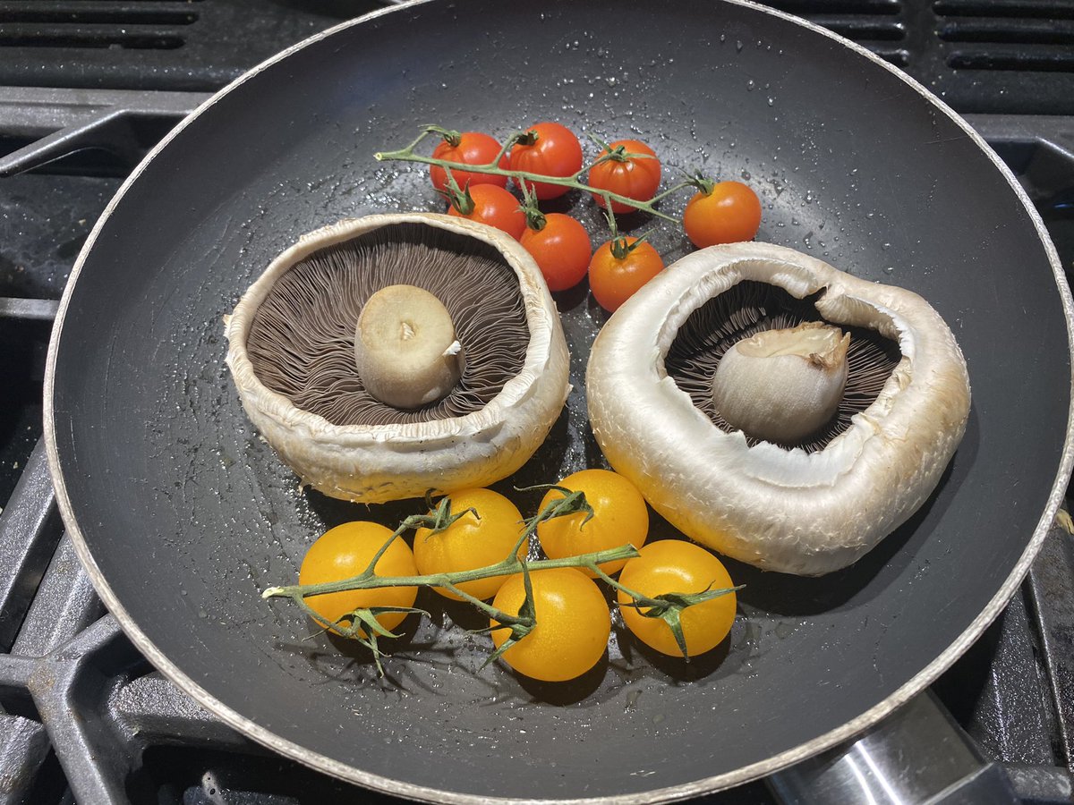 It’s the <a href="/NewgrangeGold/">Newgrange Gold</a> rapeseed oil that makes this extra special! #BoyneValley #sundayvibes