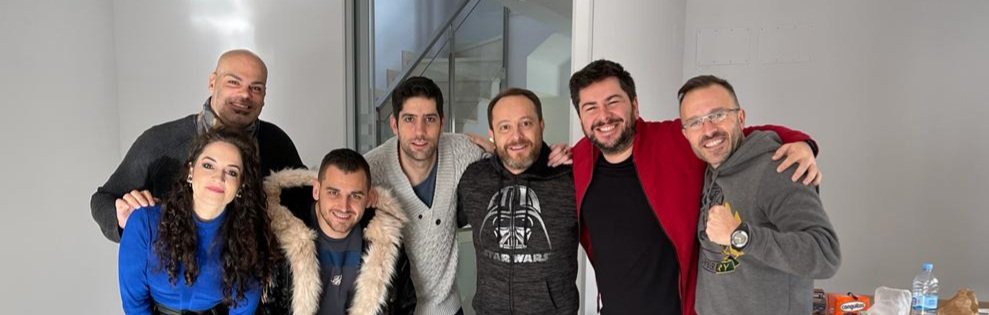 rubendherrero's tweet image. Sospechosos habituales a fuego 🔥 La vida, el otro juego 😜
@unapartida1 @Jorch_9 @vazkez_javi @kon_el_kone @almedinaramos @NeoGeneration