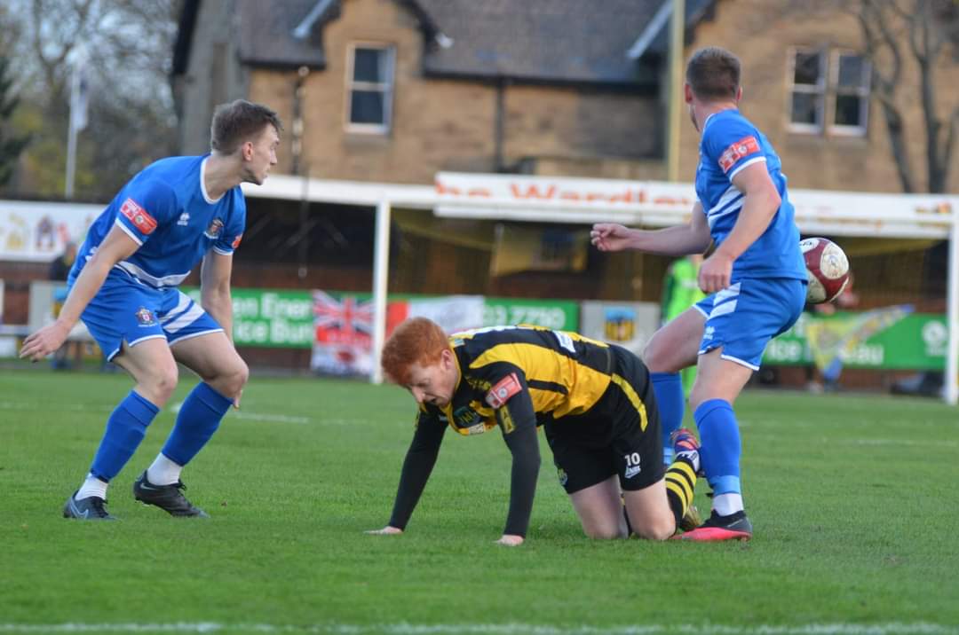Photos from yesterday's defeat are available here 👇

hebburntownfanzone.blogspot.com/2021/11/htfc-v…

#hebburn #hornets #supportyourlocalteam