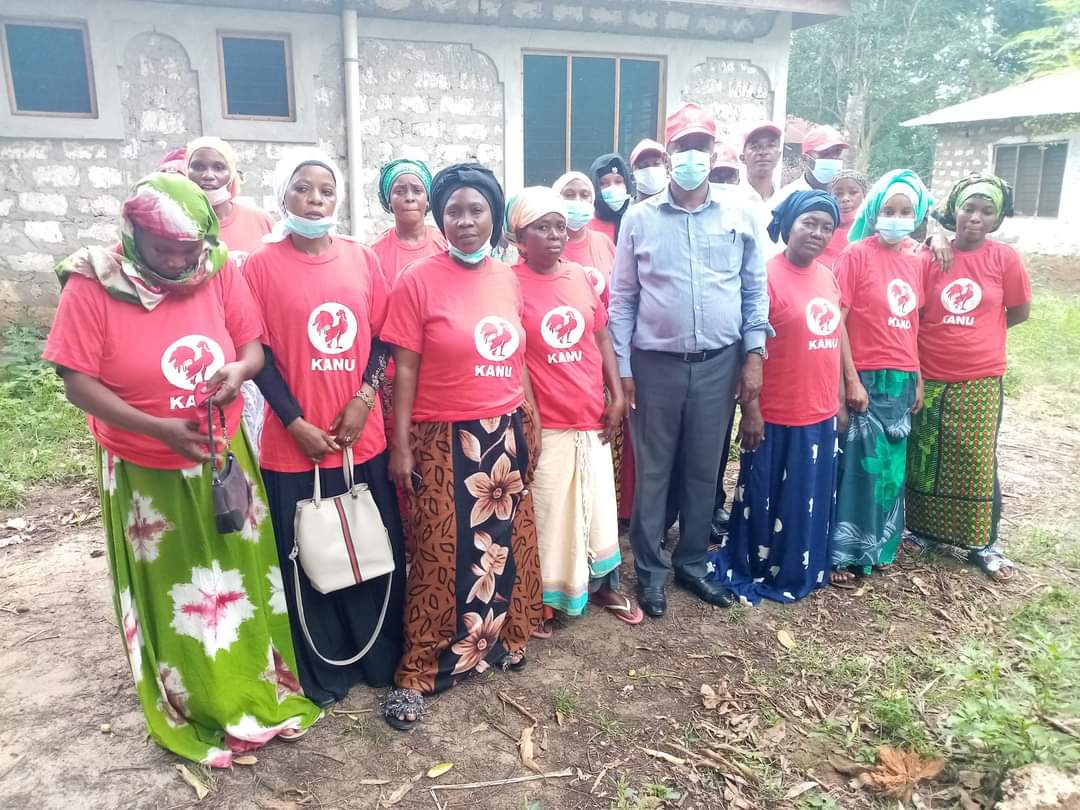 ComDena's tweet photo. KANU FRESH!!
We told you the cock will crow again.
Kinondo Chairladies Asanteni kwa kutukaribisha.

@KANUParty_ke #FormNiDifferent https://t.co/qY8H7eZtDd