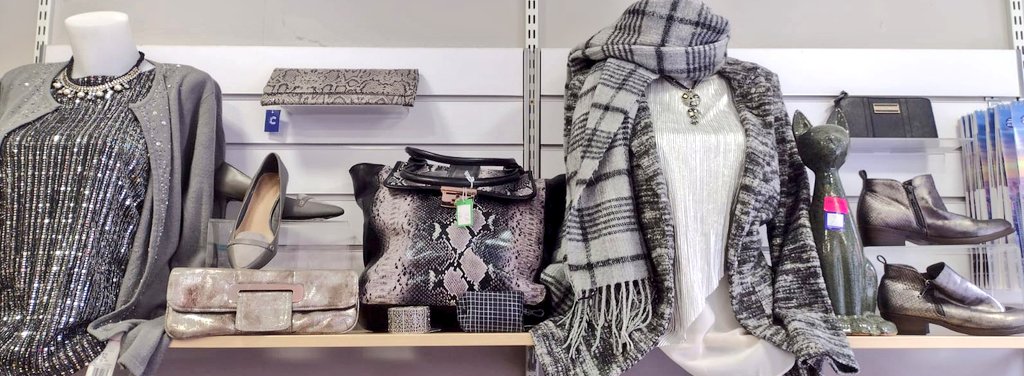 CrukChesterFG's tweet photo. As we're getting ready to change our window and displays again today, we thought we would pop up this week's as it's been that busy we forgot oops  @MellorCDE @CRUKShops @ChesterBID @chestertweetsuk @CR_UK #Christmas https://t.co/IqPHKL1dCH