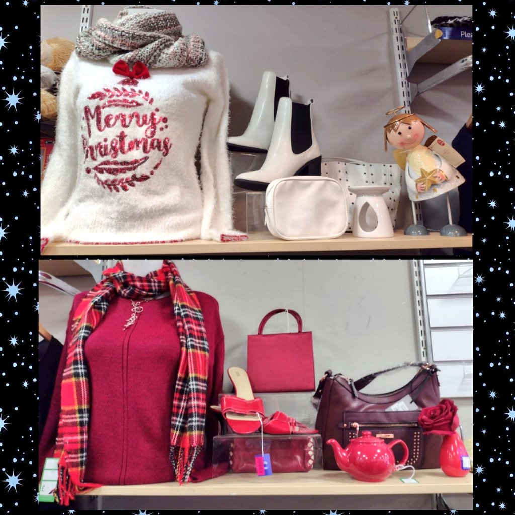 CrukChesterFG's tweet photo. As we're getting ready to change our window and displays again today, we thought we would pop up this week's as it's been that busy we forgot oops  @MellorCDE @CRUKShops @ChesterBID @chestertweetsuk @CR_UK #Christmas https://t.co/IqPHKL1dCH