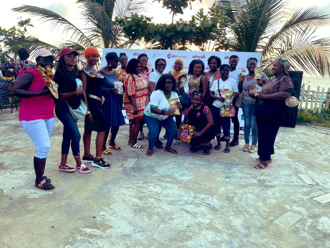 theoriprojectsl's tweet photo. Thanks to those who showed support at yesterdayโs Fritong Luma, without you it wouldnโt have been a success!
If you missed us yesterday, donโt worry! We will be at other pop ups throughout the month of December!
#OriNation #SaloneTwitter
๐๐ค https://t.co/SLXPwEh2jE