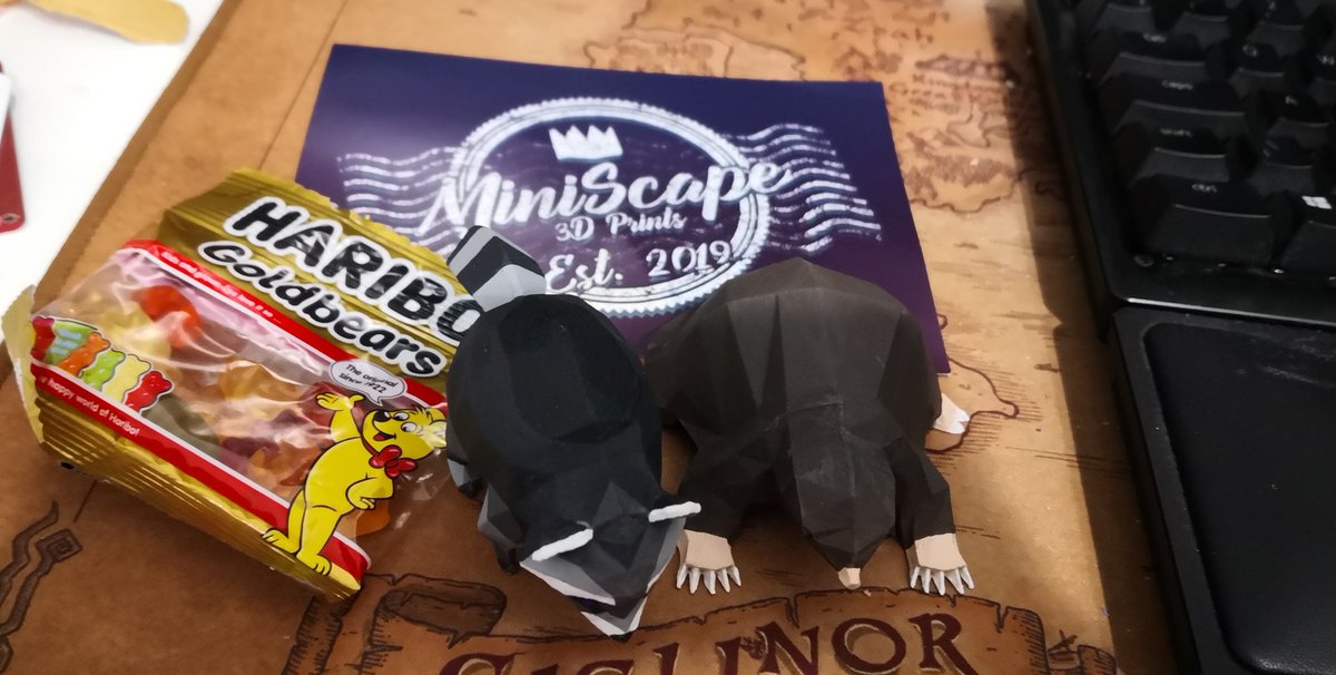 IgniteLxg's tweet photo. Absolutely thrilled to pieces with rocky and my favourite the mole 😁😁thank you @EstiOSRS 😀 https://t.co/cYV3GkaWt9